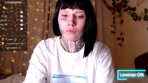 Snapshot of herbal_helpmepls chatting on 12-17-24, 11:16 dirty Diana online show from 12-17-24, 11:16