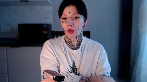 Snapshot of herbal_helpmepls chatting on 01-15-25, 10:06 dirty Diana online show from 01-15-25, 10:06