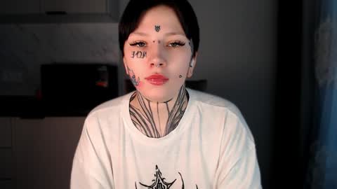 Snapshot of herbal_helpmepls chatting on 01-15-25, 01:09 dirty Diana online show from 01-15-25, 01:09