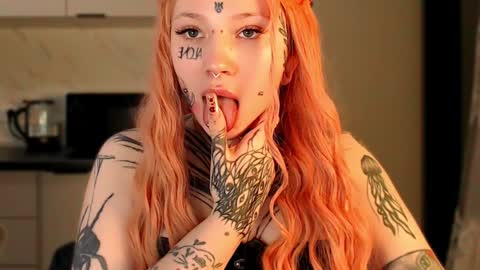 Snapshot of herbal_helpmepls chatting on 01-29-25, 12:01 dirty Diana online show from 01-29-25, 12:01