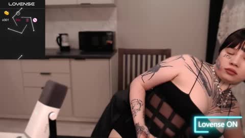 Snapshot of herbal_helpmepls chatting on 03-01-25, 06:32 dirty Diana online show from 03-01-25, 06:32