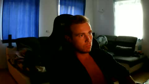 Snapshot of herbstenden chatting on 05-24-26, 06:24 John Pearl online show from 05-24-26, 06:24