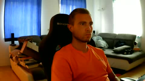 Snapshot of herbstenden chatting on 07-01-26, 03:12 John Pearl online show from 07-01-26, 03:12