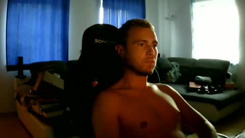 Snapshot of herbstenden chatting on 07-03-26, 06:47 John Pearl online show from 07-03-26, 06:47