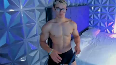 Snapshot of hercules_12345 chatting on 06-14-26, 02:57 Hercules online show from 06-14-26, 02:57
