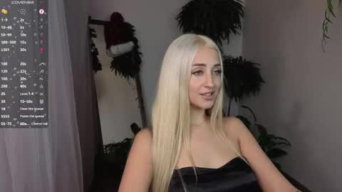 Elise online show from 12-15-25, 02:16