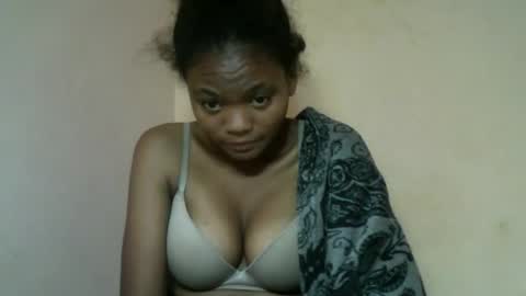 Snapshot of herisse01 chatting on 05-15-26, 11:01 herisse01 online show from 05-15-26, 11:01
