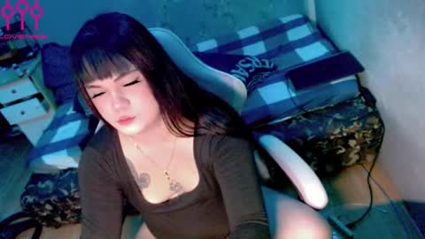 hermaphrodite199x online show from 01-09-26, 11:35