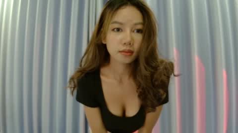 Snapshot of hersheys_aran chatting on 12-16-25, 08:08 Aran online show from 12-16-25, 08:08