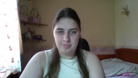 hess_luna_ online show from 04-09-26, 09:15