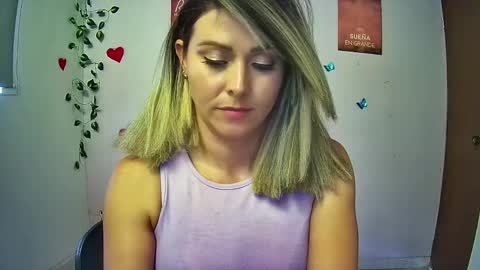 Snapshot of hestesiaxx chatting on 02-27-25, 10:31 Hestesiaxx online show from 02-27-25, 10:31