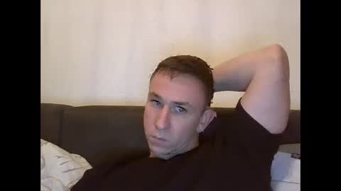 Snapshot of heteroboyxx chatting on 01-26-25, 06:06 heteroboyxx online show from 01-26-25, 06:06