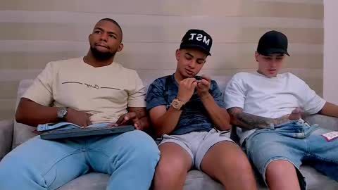 heteros men online show from 03-03-25, 07:28