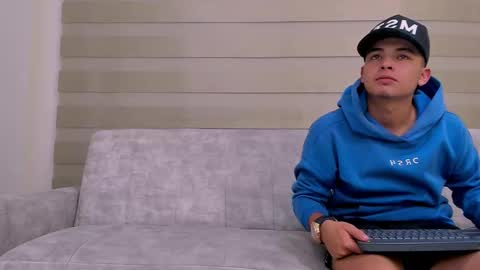 heteros men online show from 03-06-25, 10:26