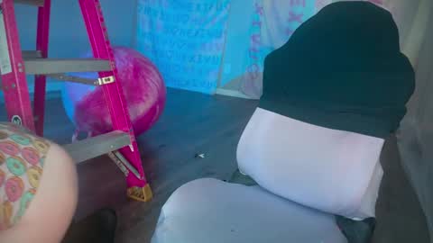 Snapshot of hexivu chatting on 12-06-24, 09:32 salem online show from 12-06-24, 09:32