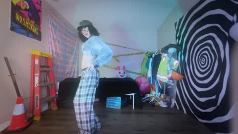 Snapshot of hexivu chatting on 09-14-25, 03:16 salem online show from 09-14-25, 03:16