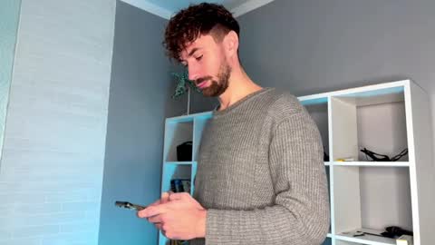 Arnold online show from 12-31-24, 03:09