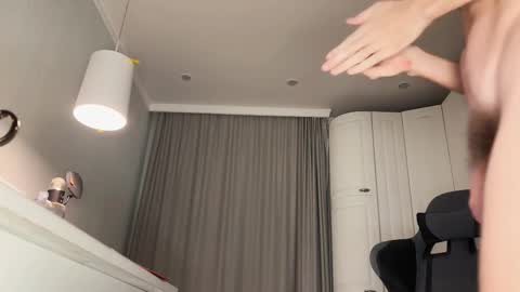 Arnold online show from 11-19-25, 03:12