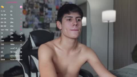 Snapshot of hey_cesard chatting on 11-24-25, 04:07 hey_cesard online show from 11-24-25, 04:07