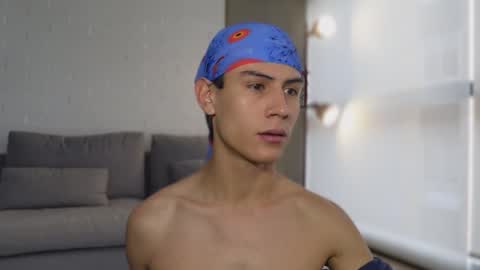 Snapshot of hey_cesard chatting on 02-06-26, 12:30 hey_cesard online show from 02-06-26, 12:30