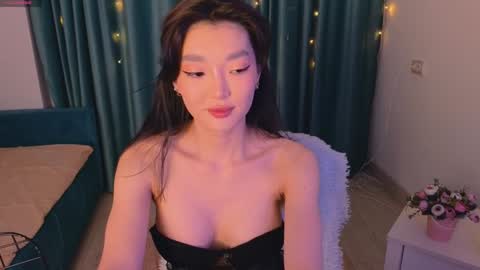 Snapshot of hey_herbal chatting on 02-05-25, 02:59 Audrey online show from 02-05-25, 02:59