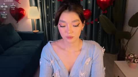 Snapshot of hey_herbal chatting on 02-14-25, 02:54 Audrey online show from 02-14-25, 02:54