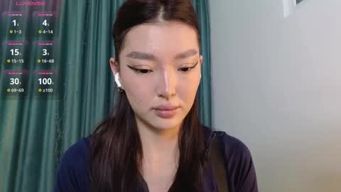 Snapshot of hey_herbal chatting on 11-13-25, 03:33 Audrey online show from 11-13-25, 03:33