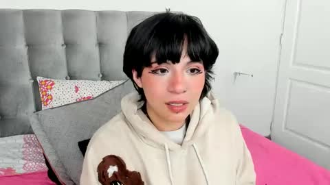 Noraly  online show from 02-04-25, 04:59