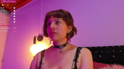 Noraly  online show from 09-15-25, 04:12