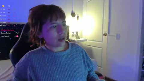 Noraly  online show from 09-30-25, 04:06