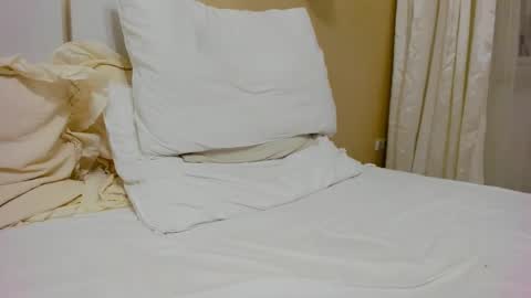 Heyheygrey online show from 02-19-25, 04:55