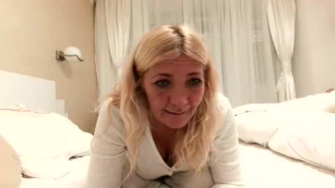 Heyheygrey online show from 10-10-25, 06:12