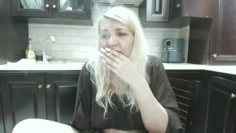 Heyheygrey online show from 07-08-26, 01:04