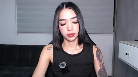 Laura online show from 06-02-26, 06:15