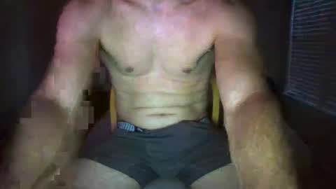 Snapshot of heynow101010 chatting on 06-18-26, 01:28 heynow101010 online show from 06-18-26, 01:28
