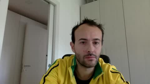 Snapshot of hhombre chatting on 09-29-25, 08:52 hhombre online show from 09-29-25, 08:52