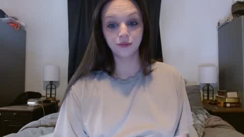 Snapshot of hi_cut_cutie chatting on 02-11-26, 02:11 Paige online show from 02-11-26, 02:11