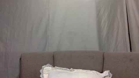 hi_there99 online show from 11-09-25, 01:15