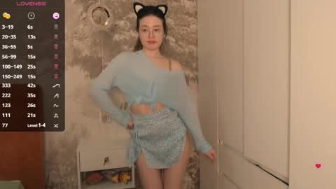 Snapshot of hiaru_cutie chatting on 03-10-26, 05:34 Hiaru online show from 03-10-26, 05:34