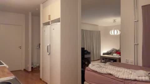 hichemlacoste333 online show from 09-21-25, 11:50