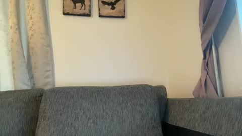 hichemlacoste333 online show from 12-02-25, 12:54