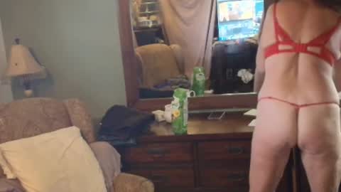 hidden_gold_milf online show from 11-22-25, 10:20