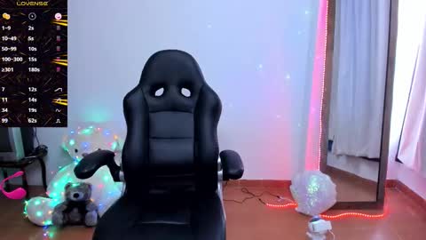 Snapshot of hidianapaola chatting on 12-04-25, 07:33 Diana online show from 12-04-25, 07:33