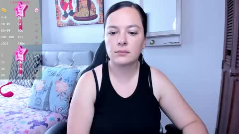 Snapshot of hidianapaola chatting on 05-25-26, 06:47 Diana online show from 05-25-26, 06:47