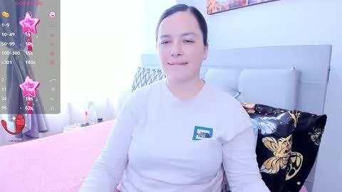 Snapshot of hidianapaola chatting on 06-06-26, 05:50 Diana online show from 06-06-26, 05:50