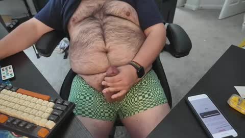 Snapshot of higuy527 chatting on 06-04-26, 04:02 Joe online show from 06-04-26, 04:02