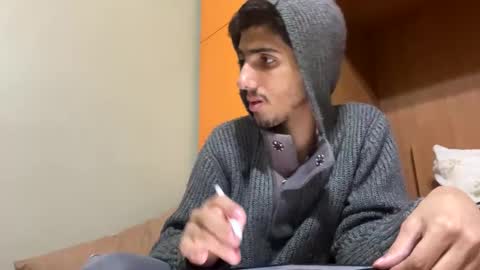 Snapshot of hihi9697 chatting on 01-15-25, 03:18 hihi9697 online show from 01-15-25, 03:18