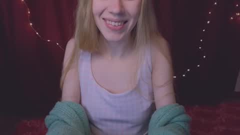 Chloe online show from 12-18-24, 05:04