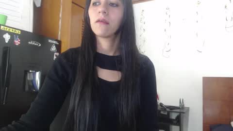 Snapshot of hilari18 chatting on 12-05-24, 01:14 hilaril18 online show from 12-05-24, 01:14