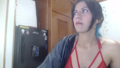 Snapshot of hilari18 chatting on 12-22-24, 04:17 hilaril18 online show from 12-22-24, 04:17